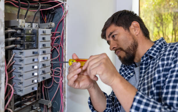 Best Licensed Electrician  in Elm Creek, NE